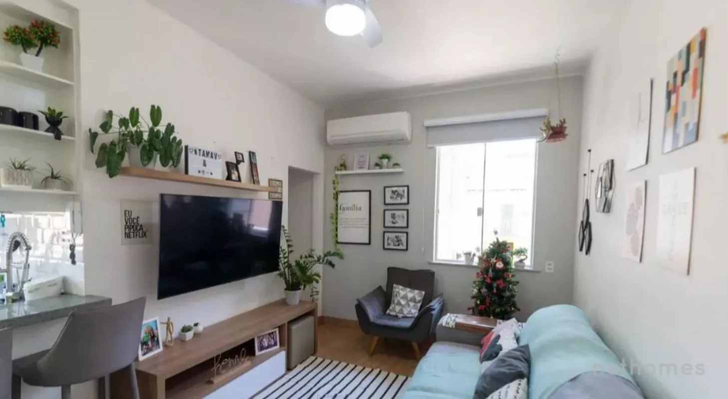Excelente apartamento reformado e projetado com 2 quartos, sala integrada à cozi...