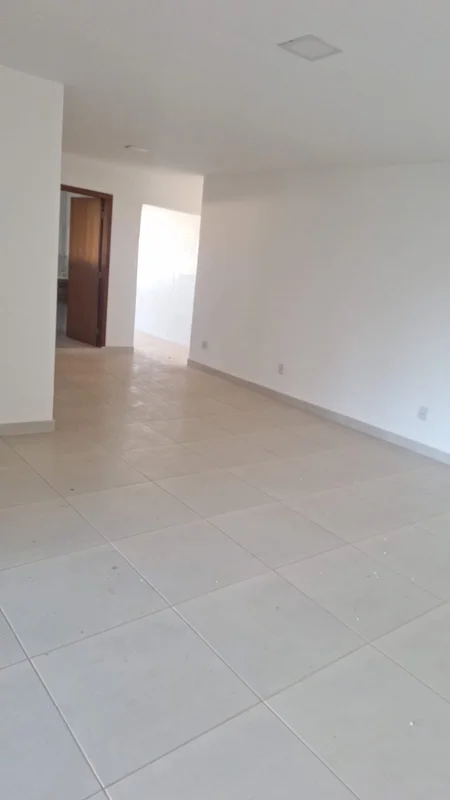 A GCASTRO IMÓVEIS ALUGA !!!Kit com entrada independente Uma suíte Sala grande Co...