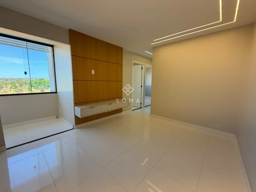 ESPECIFICAÇÕES DO APARTAMENTO: - Projeto de iluminação - Sala ampla com painel d...