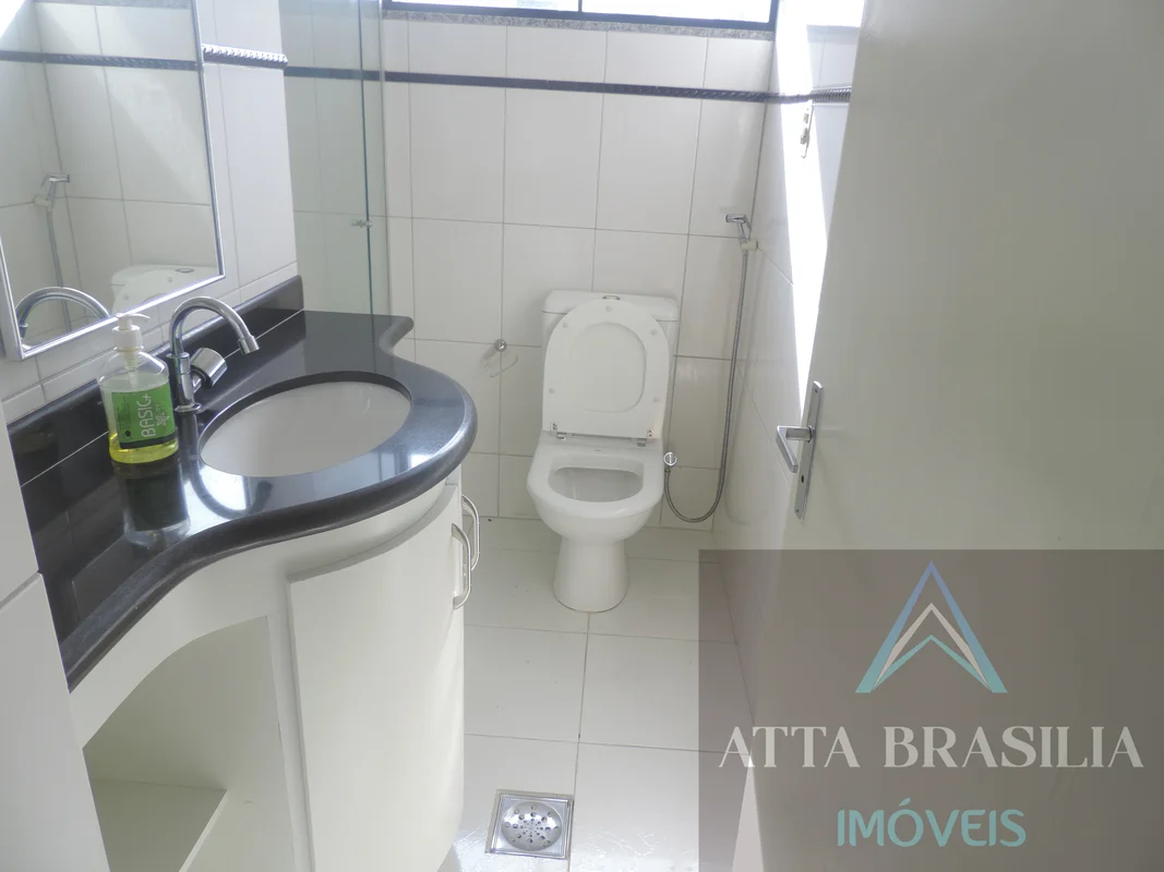 SHCES - QUADRA 407, BLOCO A - CRUZEIRO NOVODescubra este apartamento acolhedor d...