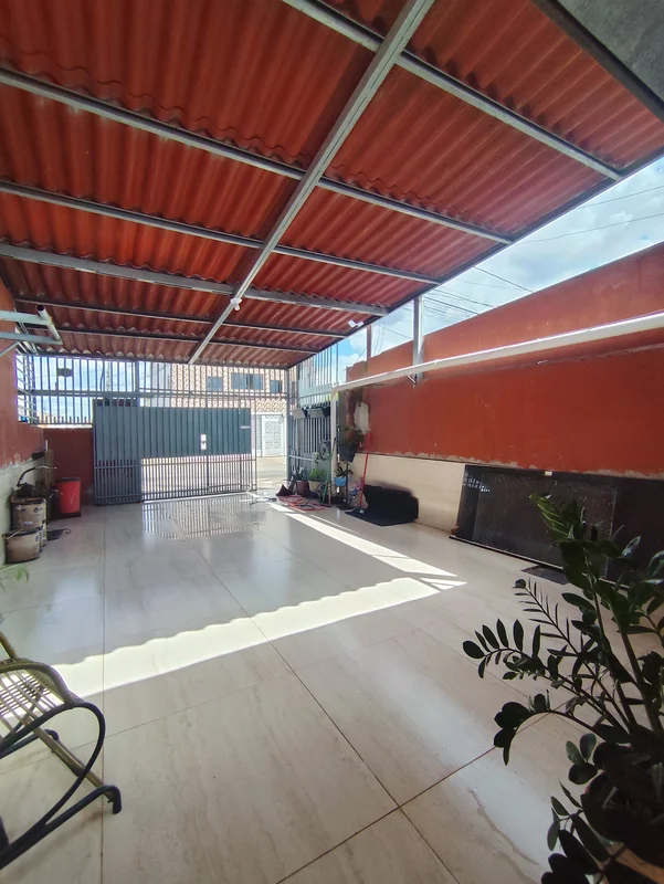 Vendo Excelente Oportunidade na Laje1 São 2 Quartos Sala copa Banheiro Social Ár...