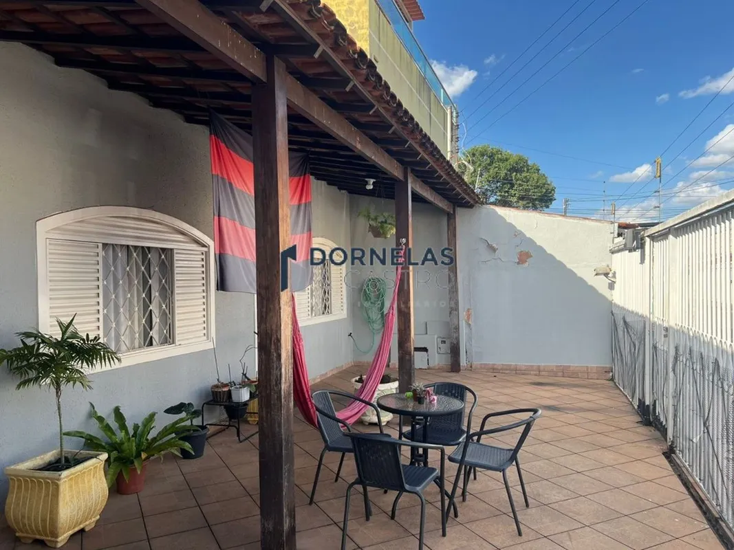 Olá, seja bem-vindo à Dornelas & Castro Negócios Imobiliários (CJ 25.447)!Me cha...