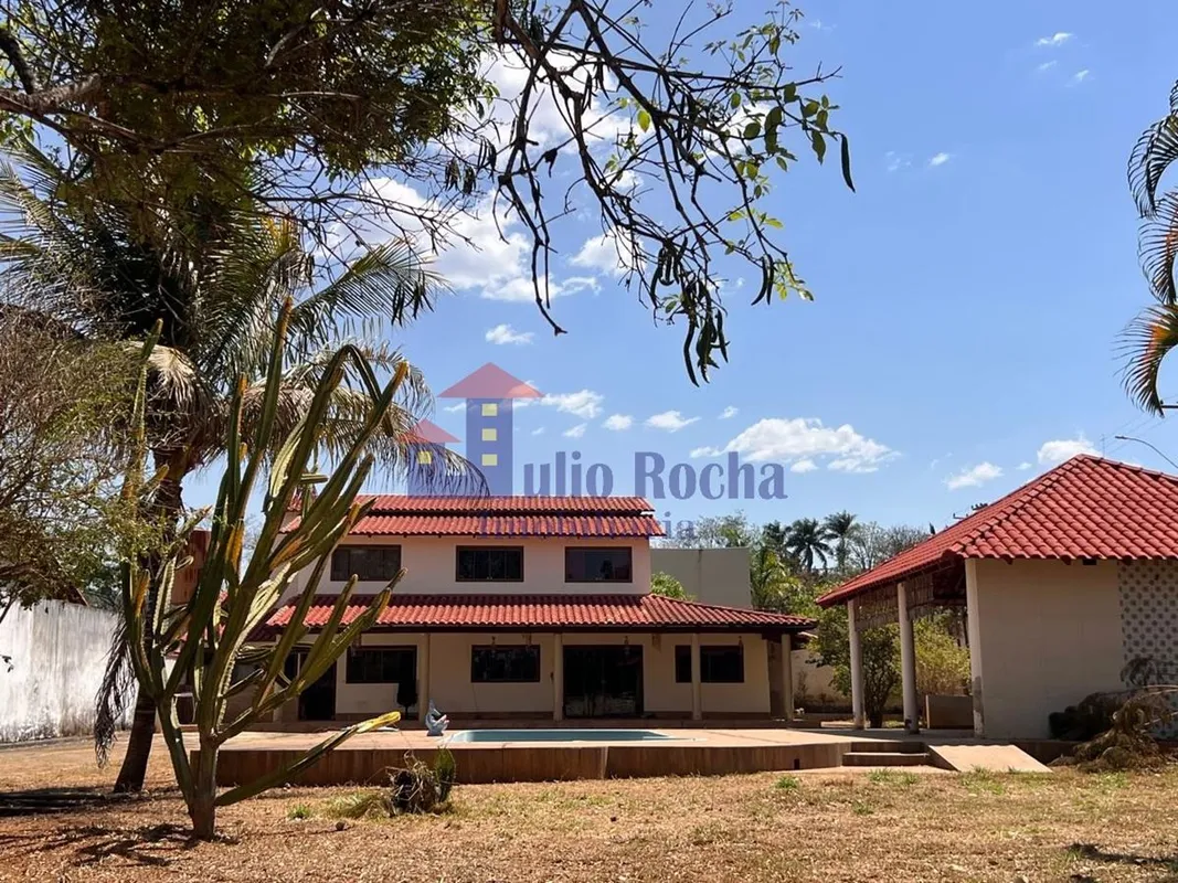 JULIO ROCHA IMOBILIARIA VENDE!EXCELENTE CASA A VENDA CONDOMÍNIO INTERLAGOS!Resid...