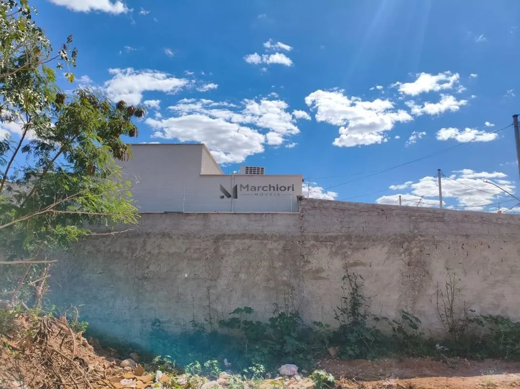 LOTE À VENDA NO SETOR NOVA MORADA TRINDADE/GO Excelente oportunidade para quem p...