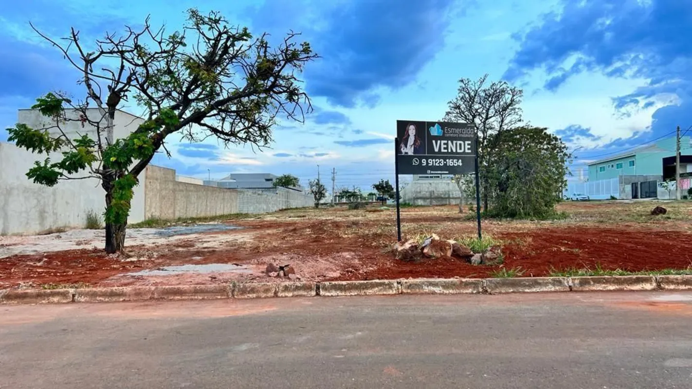 VENDE-SE LOTE EXCEPCIONAL NO JARDIM BOTÂNICO III A OPORTUNIDADE QUE VOCÊ ESPERAV...