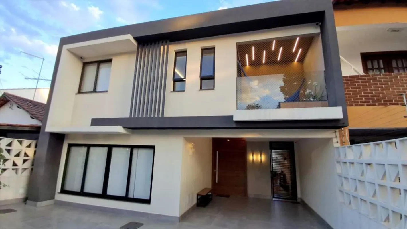 SOBRADO REFORMADO, QE 36, GUARÁ II, 4 SUÍTES, 294m², ACEITA FINANCIMENTO E FGTS ...