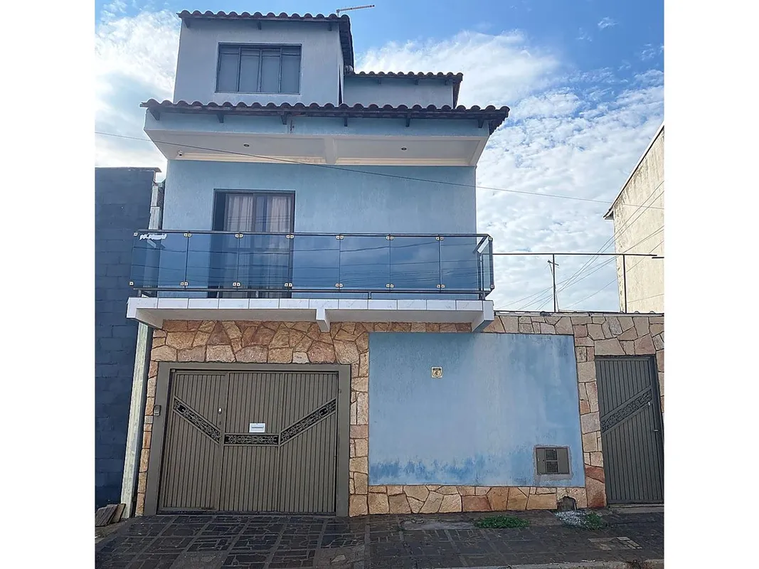 Excelente oportunidade para morar com espaÃ§o e versatilidade: SÃ£o 258,42mÂ² de...