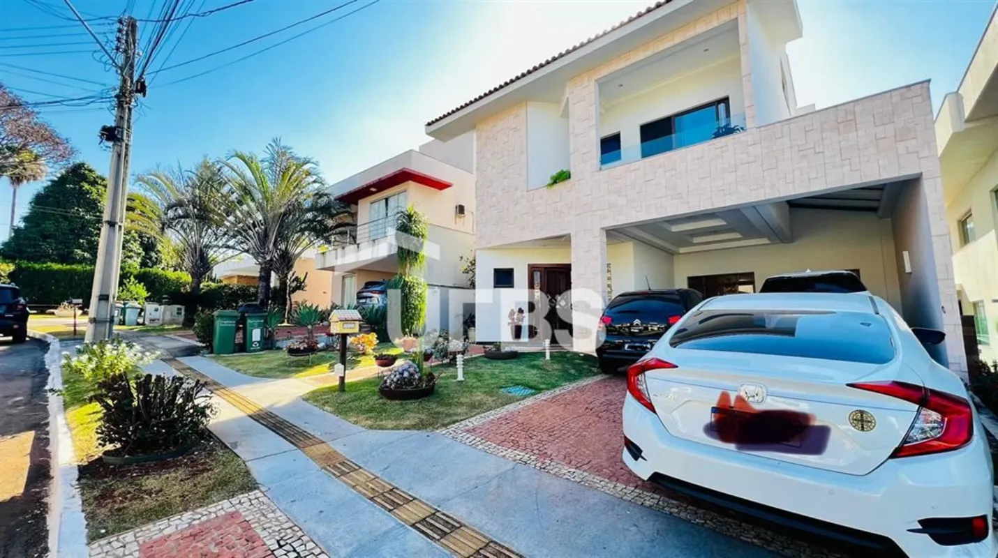 COD U-0034971 - Sobrado de Alto Padrão no Portal do Sol I – 291m² | 4 Suítes | P...