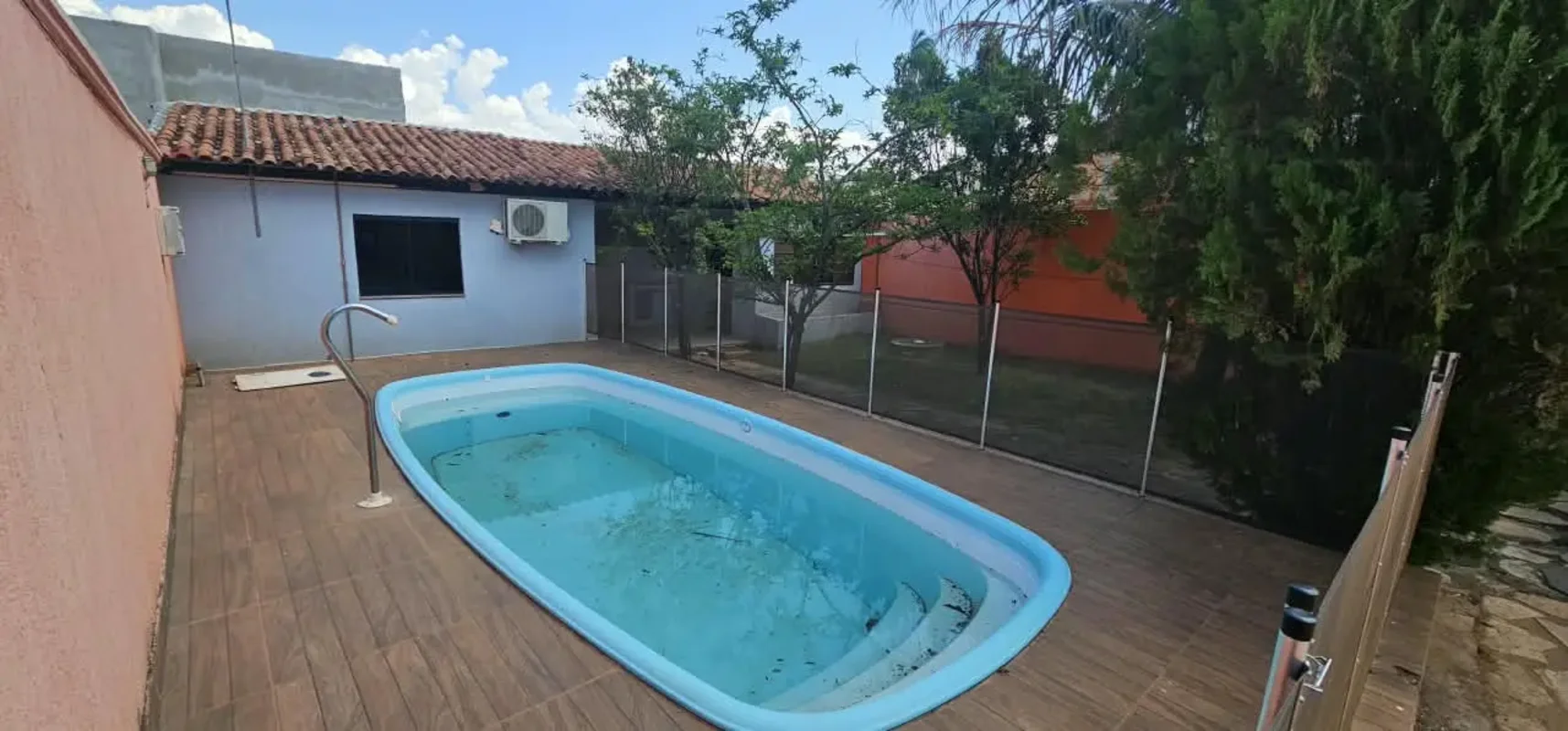 Imagine morar em uma linda casa no Setor Habitacional Vicente Pires, DF, com esp...