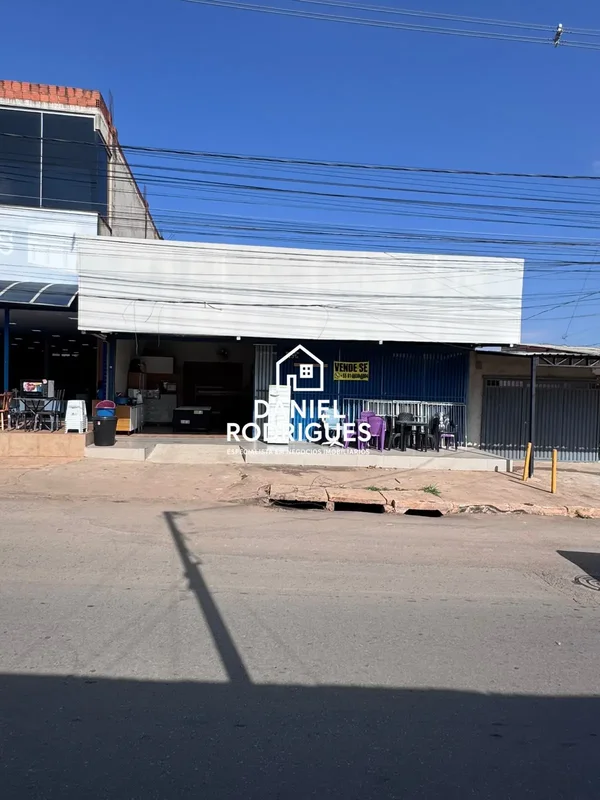 Vendo Casa Comercial no Sol Nascente Trecho 2 Loja com 70m2 + Casa -Sala-Cozinha...