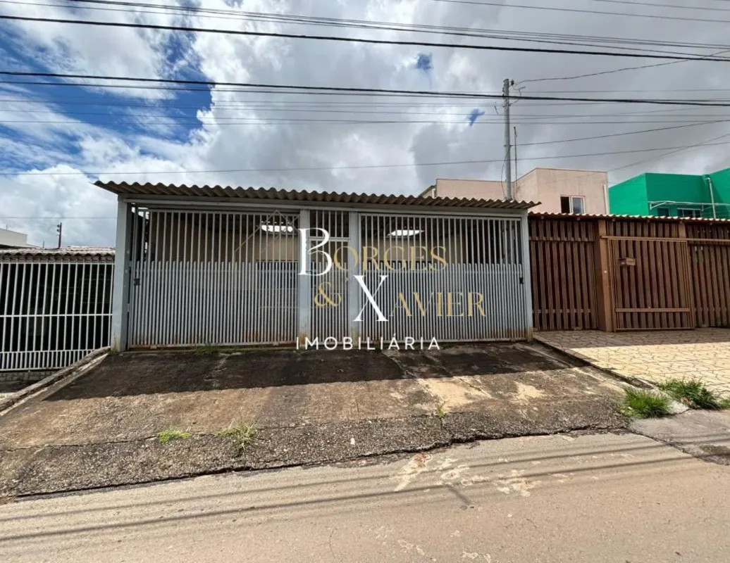 Casa à venda na QNO 3 Ceilândia NorteLocalizada em uma das quadras tradicionais ...
