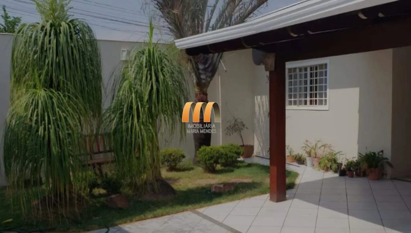 Casa na Vila Jaiara próxima ao Supervi.garagem para 03 veículos, sala, copa, coz...