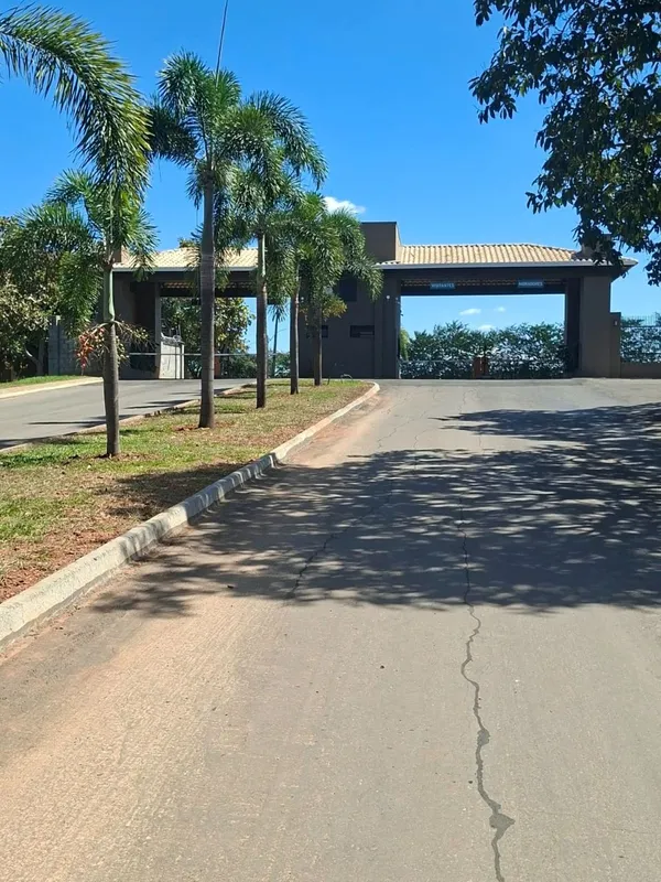 Terreno Residencial em Condomínio Fechado1.639 m² de área, em condomínio fechado...