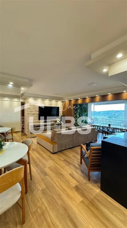 COD U-0032199 - Apartamento reformado e semimobiliado - venda no Edif-cio Week F...