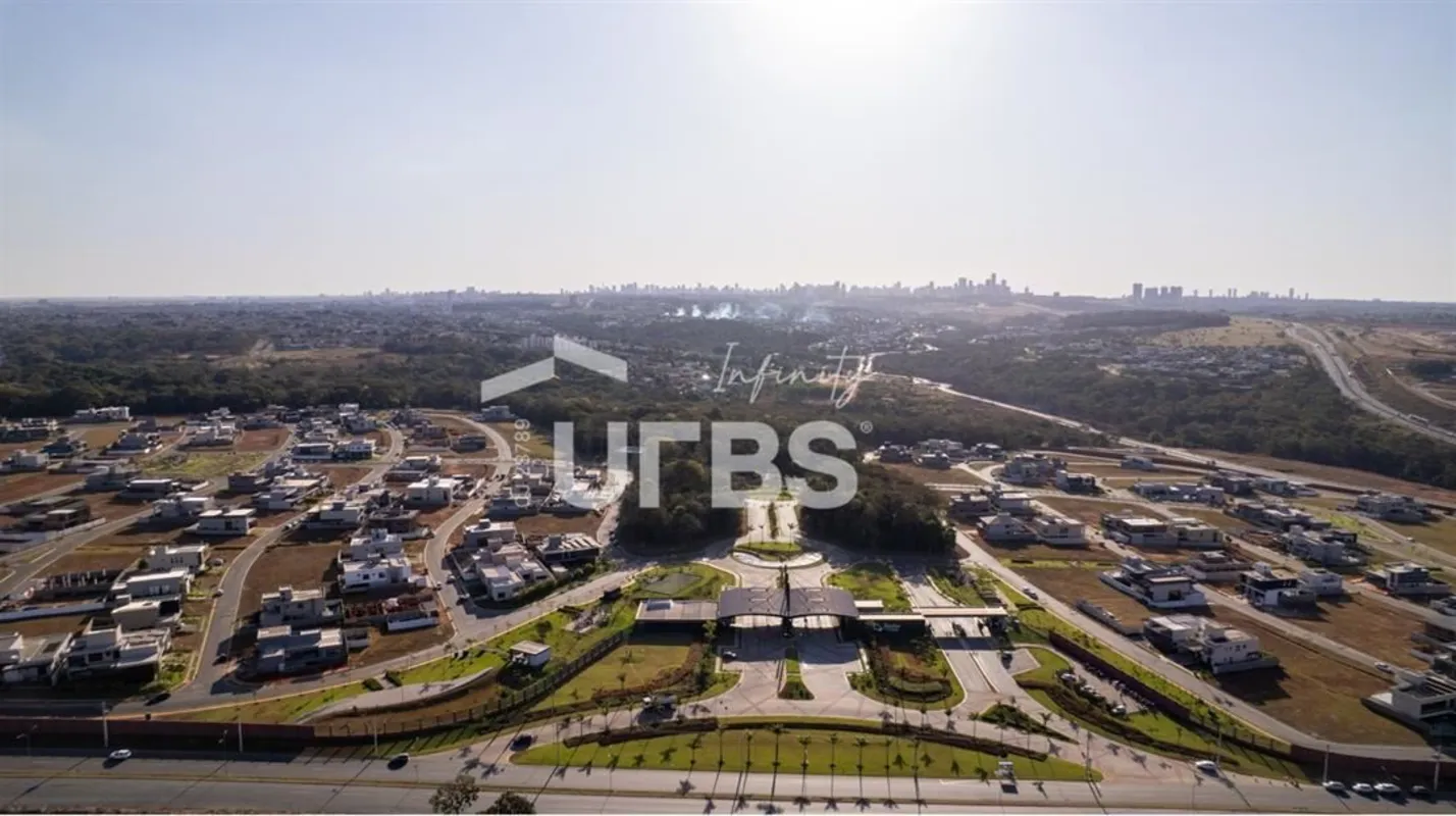 COD U-0027402 - Terreno de 420,74m- no Jardins Fran-a, em Goi-nia. Localizado na...