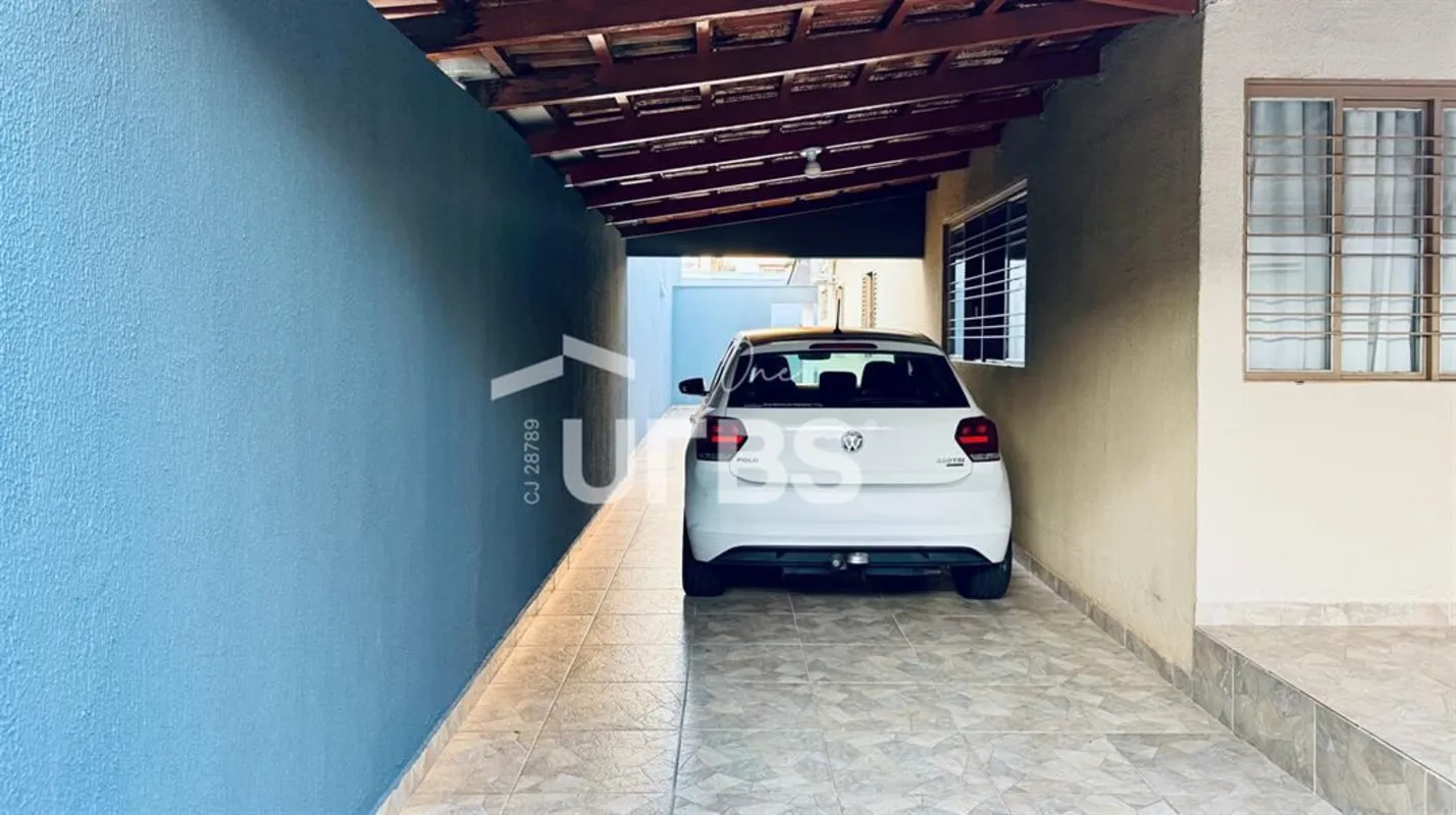 COD U-0026686 - CASA + 3 KITNETS COM RENDA ATIVA | AO LADO DO PARQUE AREI-OIm-ve...