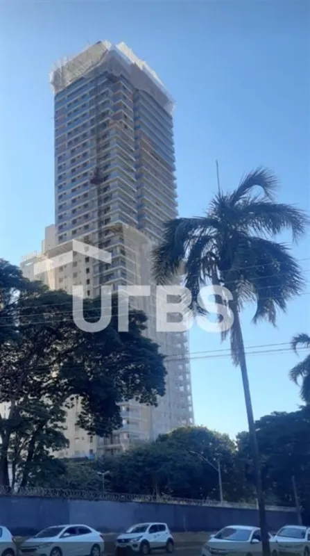 COD U-0007641 - Propriedade exclusiva oferece uma vista privilegiada e definitiv...