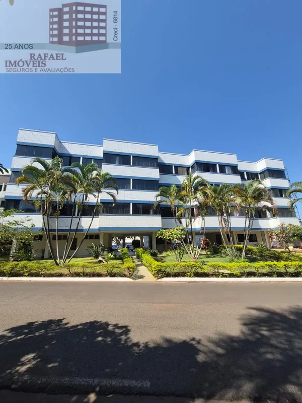 Apartamento vazado e com 65m², 1º andar Sala ampla,2 dormitórios com armários,Ba...