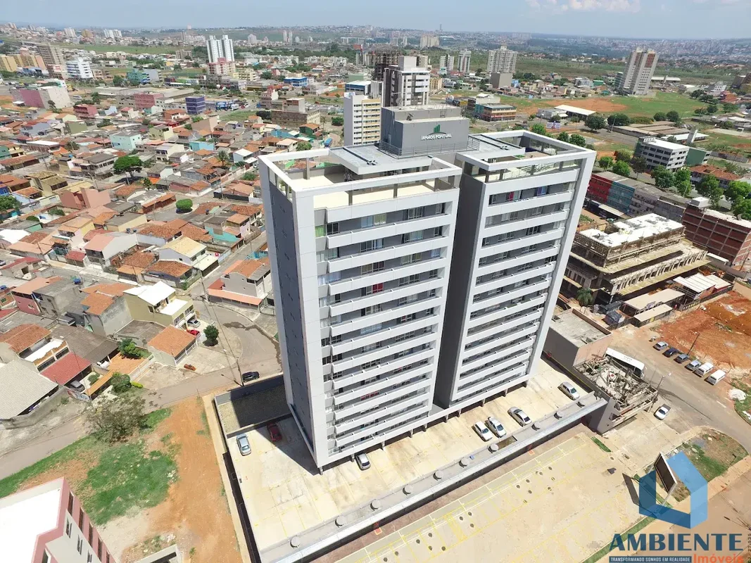 Apartamento completo, em andar alto, com excelente localização e vista livre par...
