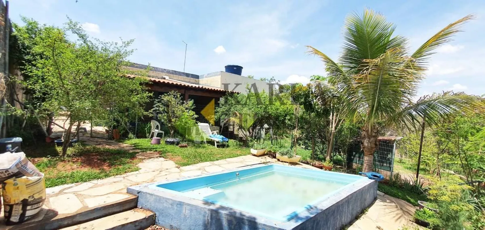 Casa térrea contendo:Terraço, ampla sala para dois ambientes integradas à cozinh...