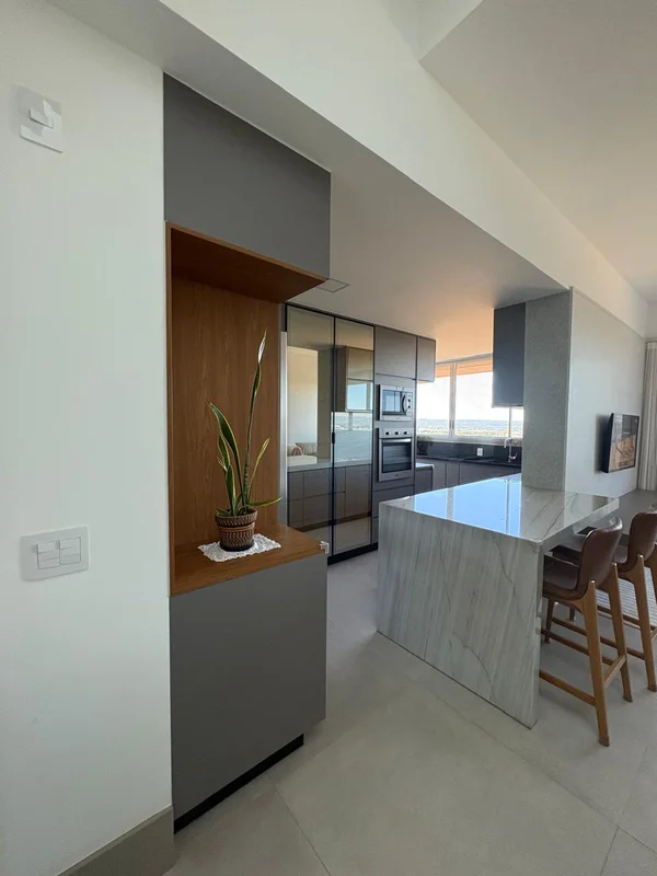 COBERTURA REFORMADA E MOBILIADA À VENDA - NOROESTECobertura duplex de 168 m² no ...