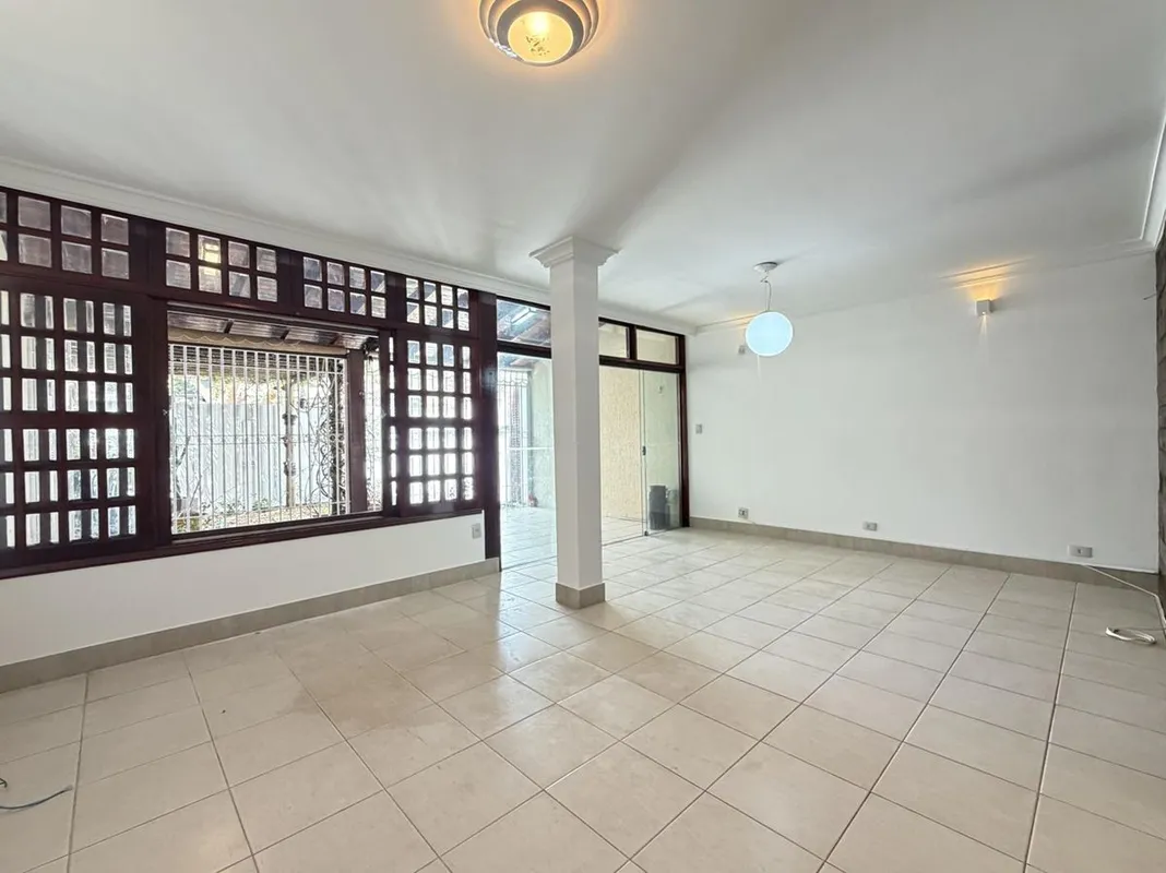 CASA 4 QUARTOS COM SUÍTE MASTER, TERRAÇO GOURMET E ÁREA VERDE - SHIGS 707 ASA S...