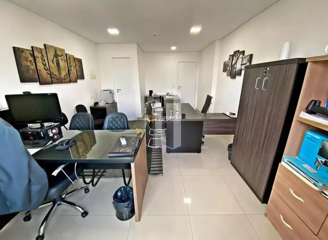 Sala comercial em região estratégica!Localizada na Avenida T-9, no Jardim Améric...