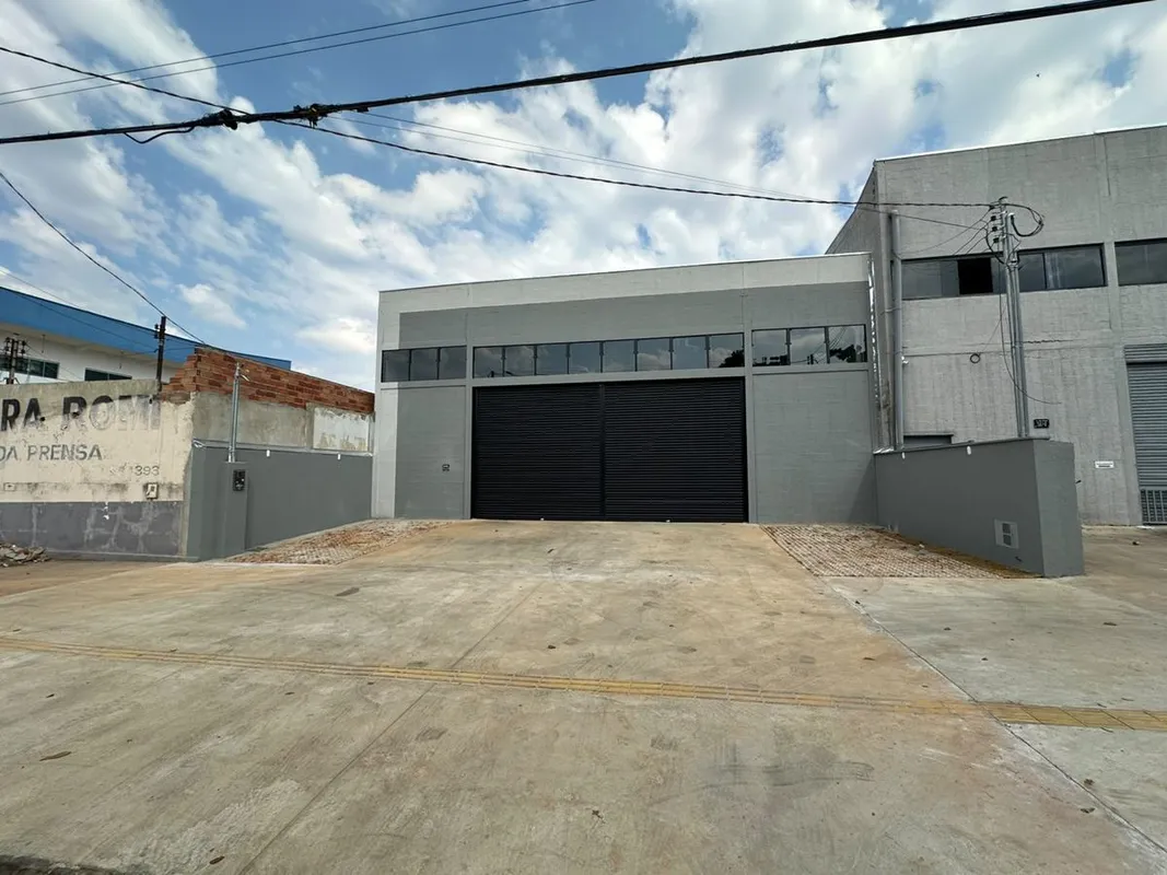Excelente galpão comercial com 400 m², localizado na Avenida Dom Emanuel, no Set...