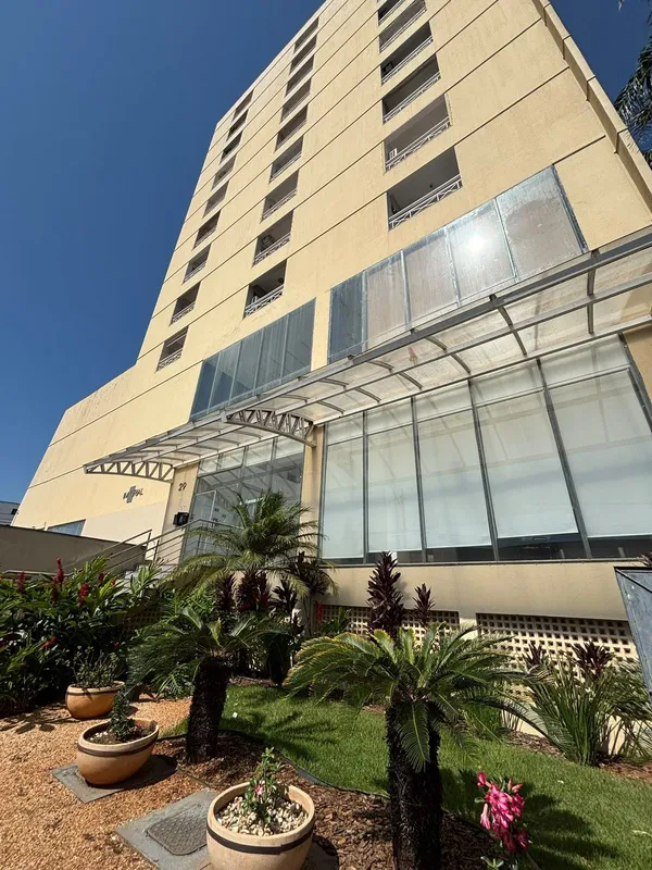 IMPERIAL RESIDENCE- 1Q com suíte- Mobiliado- 31m² - Sacada com vista livre- Vaga...