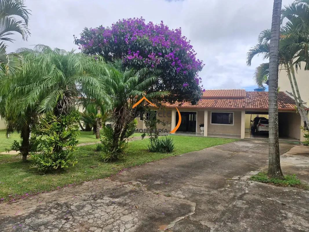 Imobiliária Margarete Corrêa vende excelente casa no Condomínio Nova Digneia, So...