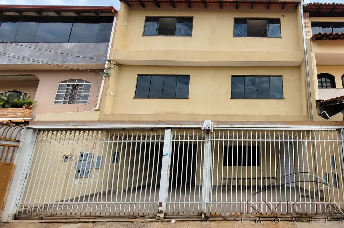 Lindo apartamento térreo, no Riacho fundo I.Apartamento muito bem localizado com...