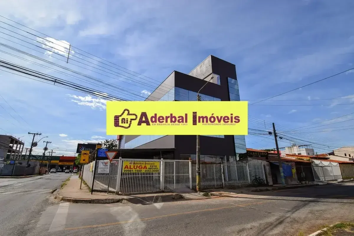 Excelente estrutura para seus negócios! 2º Andar com 07 Salas com Banheiros, Cop...