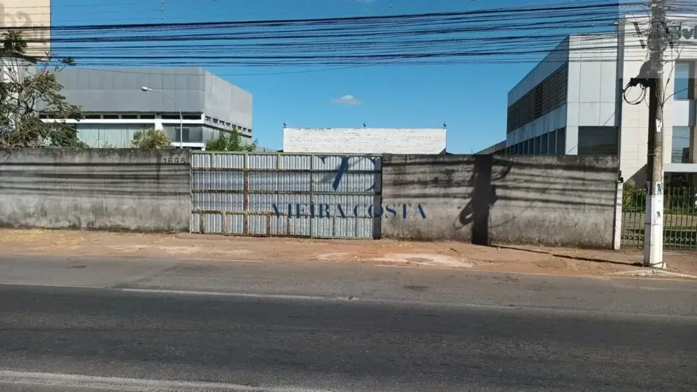 Pavilhão industrial à venda no SIA Guará. ACEITA PERMUTA E ALUGA também!Excelent...