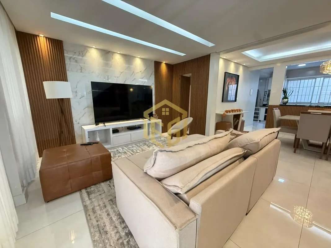 Descubra um sobrado espetacular na QN 320 Conjunto 9, em Samambaia Sul, DF. Com ...