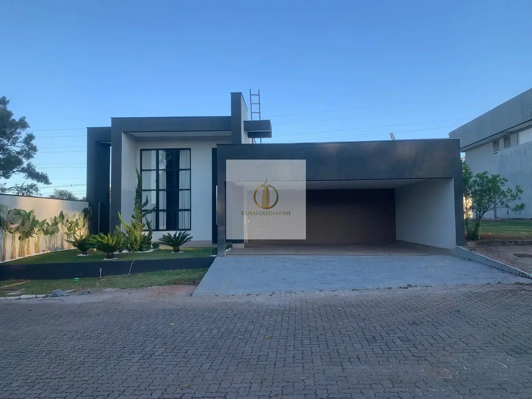 O PRIVILÉGIO DE MORAR NA QUADRA 03 DO PARK WAY - 500M² DE PURO SOFISTICAÇÃOExist...