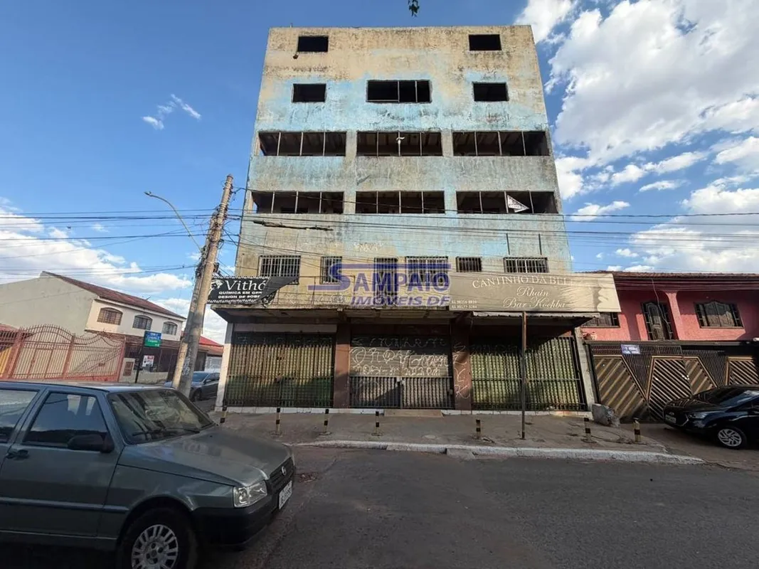 QNM 3 Conjunto G, Casa 45 Ceilândia/DFValor: R$ 1.050.000,00Composição do imóvel...