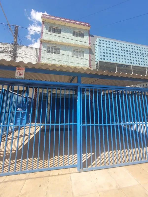APARTAMENTO COM 02 QUARTOS, SALA E COZINHA ESTILO AMERICANO, BANHEIRO SOCIAL, E ...