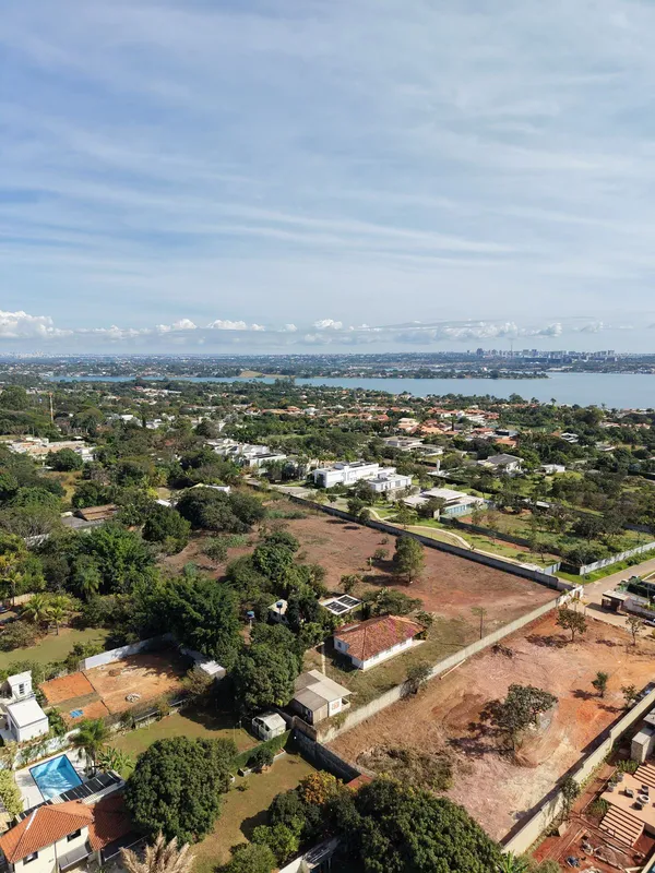 TERRENO EM CONDOMÍNIO PARTICULAR NA SHIS QI 23 | LAGO SUL Uma oportunidade única...