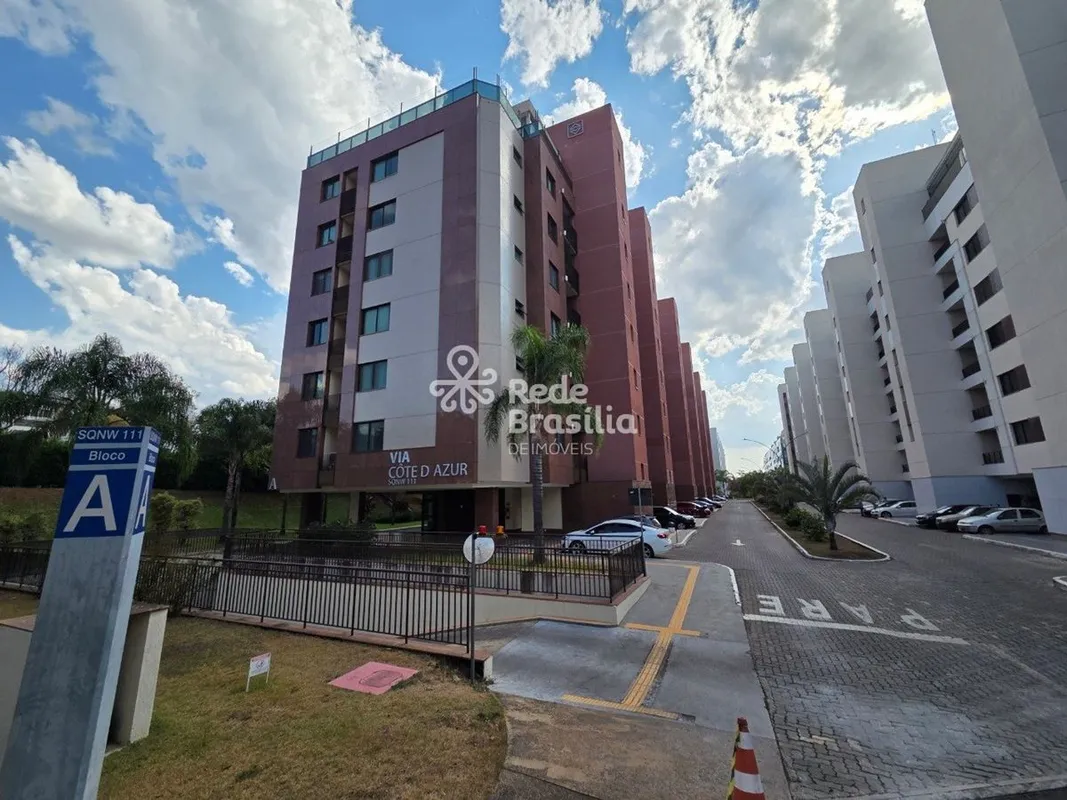 SQNW 111 BL A APTO 403 VIA COTE D'AZURDESTAQUE: Localização privilegiada em bair...