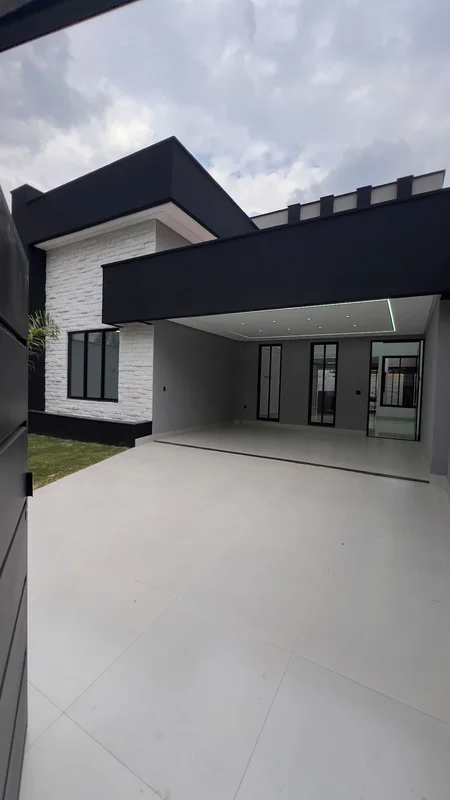 CASA TÉRREA DE ALTO PADRÃO À VENDA – RESIDENCIAL HAVAÍ | GOIÂNIA/GOCasa térrea d...