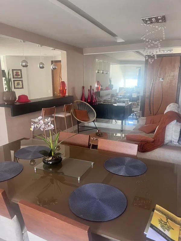  Vendo apartamento de 127 M2, de 3 quartos, sendo que foi revertido em 2 quartos...
