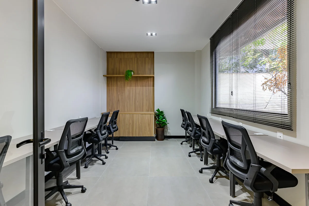 SALA PRONTA E MOBILIADA | SEM BUROCRACIA, CONDOMÍNIO OU IPTUTenha seu próprio es...