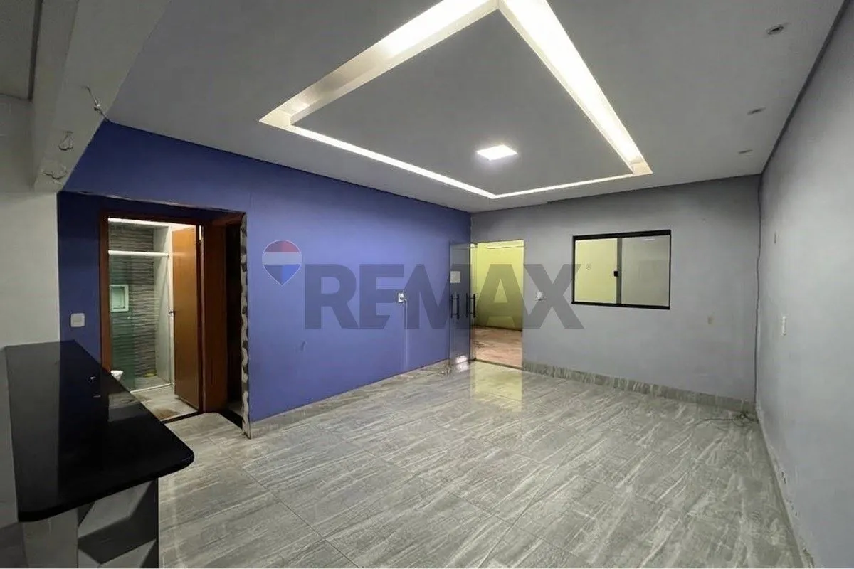 Casa de 2 quartos em Samambaia Norte, localizada na QR 1033, uma região residenc...