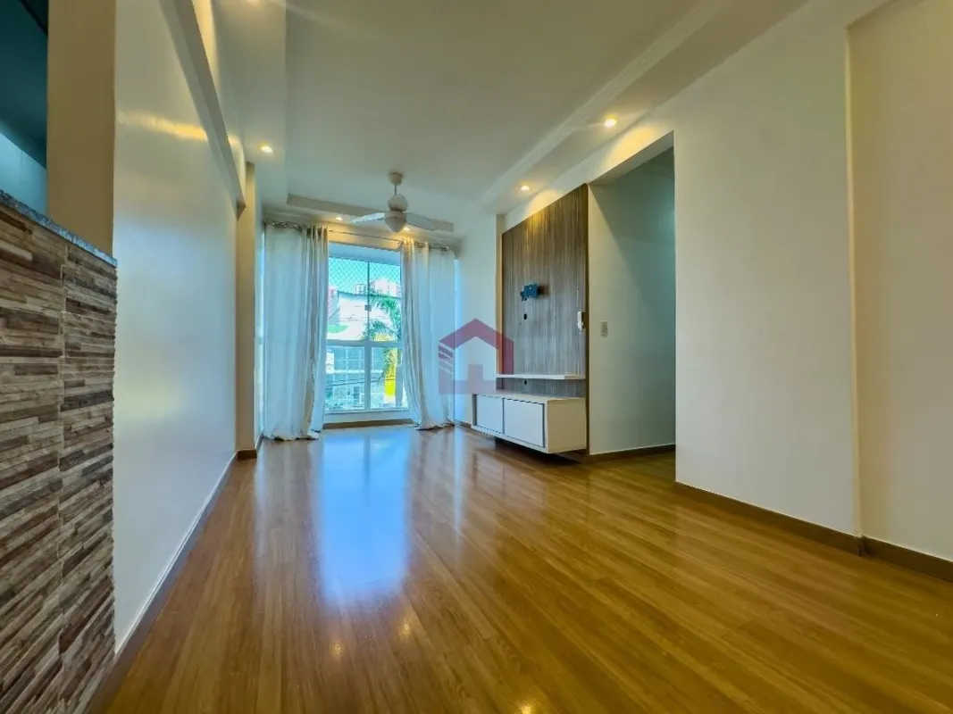 Fernandes & Coelho Imóveis aluga um aconchegante apartamento de 66m² no Top Life...