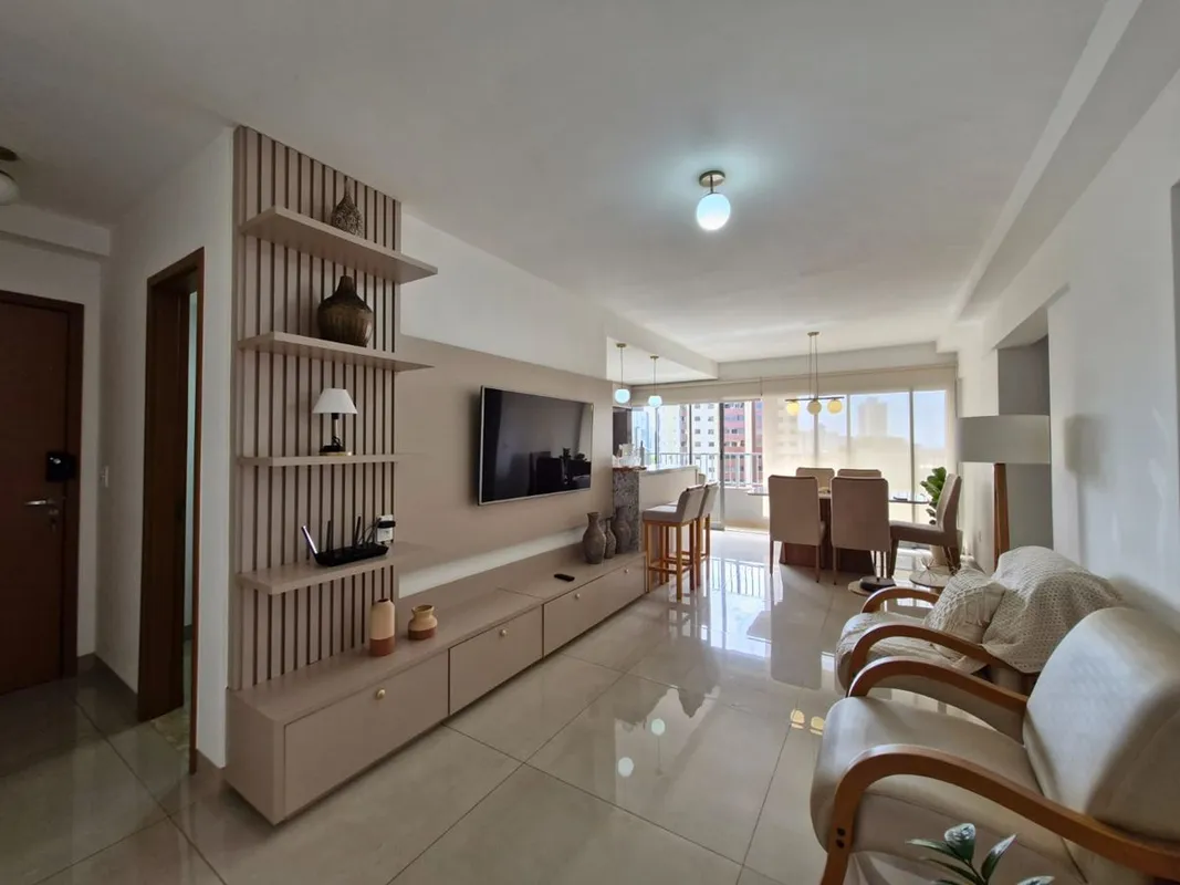 Apto com excelente espaço interno muito bem distribuído está disponível para ven...