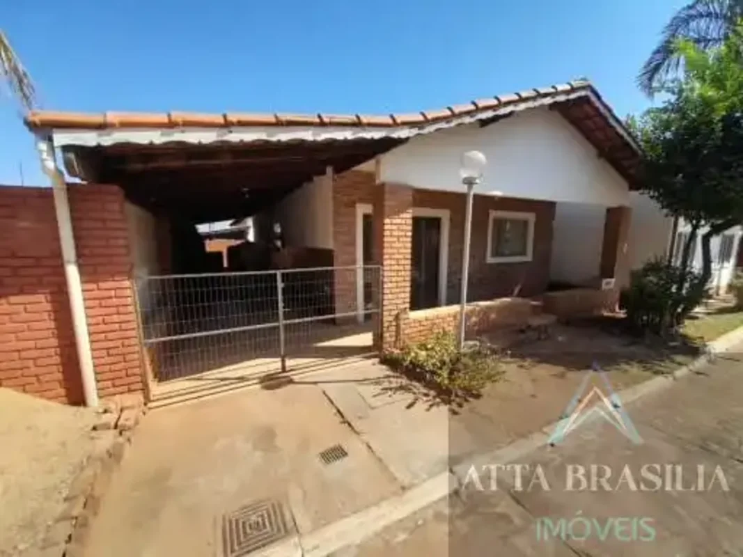 OPORTUNIDADE - CASA 3 QUARTOS EM CALDAS NOVASBAIRRO MANSÕES ÁGUAS QUENTES, ENTRA...