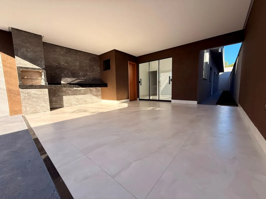 Casa Nova com Alto Padrão de AcabamentoUma oportunidade exclusiva no Setor Tocan...