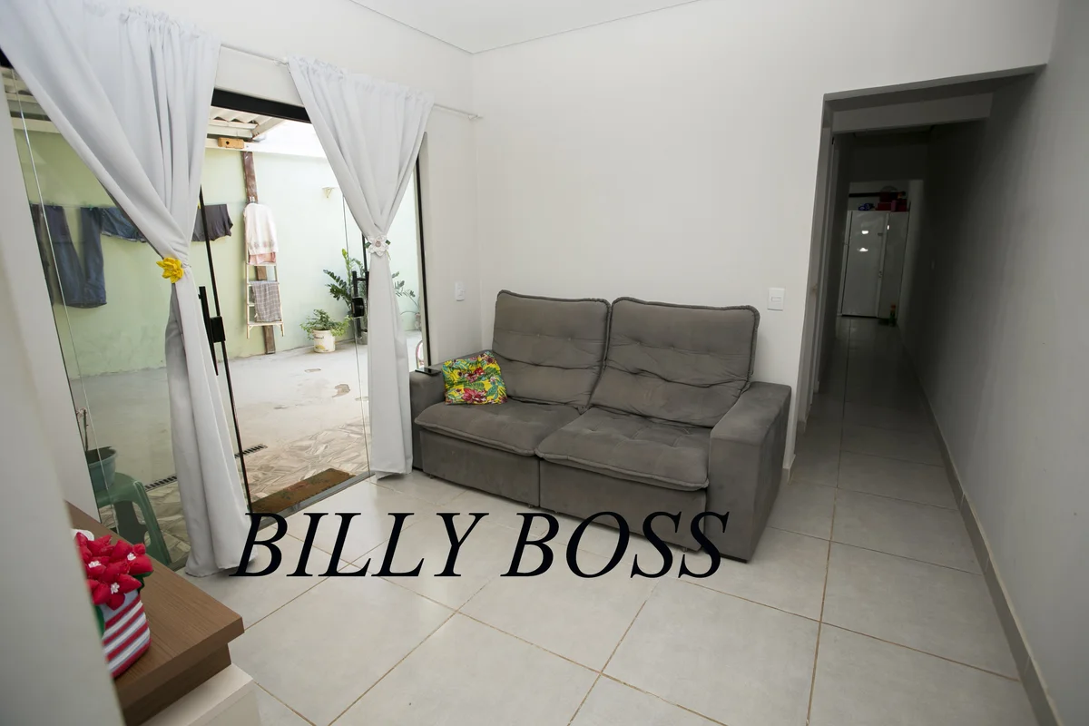 Cond. Uberaba (cond, aberto)casa de 2 quartos, sendo uma suíte;sala, cozinha, fu...