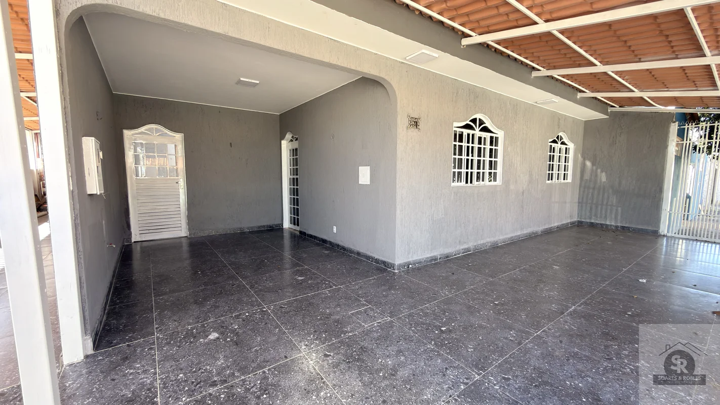 Recanto das Emas, localizado na QUADRA 405, 3 quartos com suíte - R$420.000,00 A...