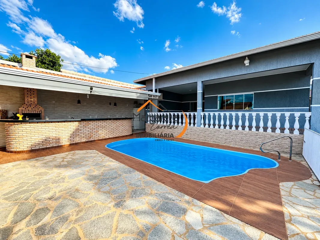 Imobiliária Margarete Corrêa Vende casa térrea no Condomínio Serra Dourada IICas...